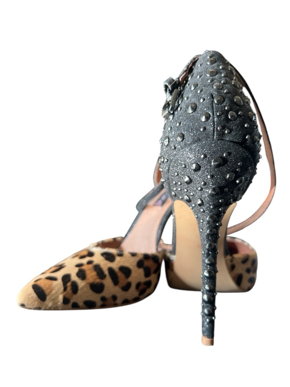 Steve Madden Leopard Print and Black Studded Heels Great PreLoved Condition 8